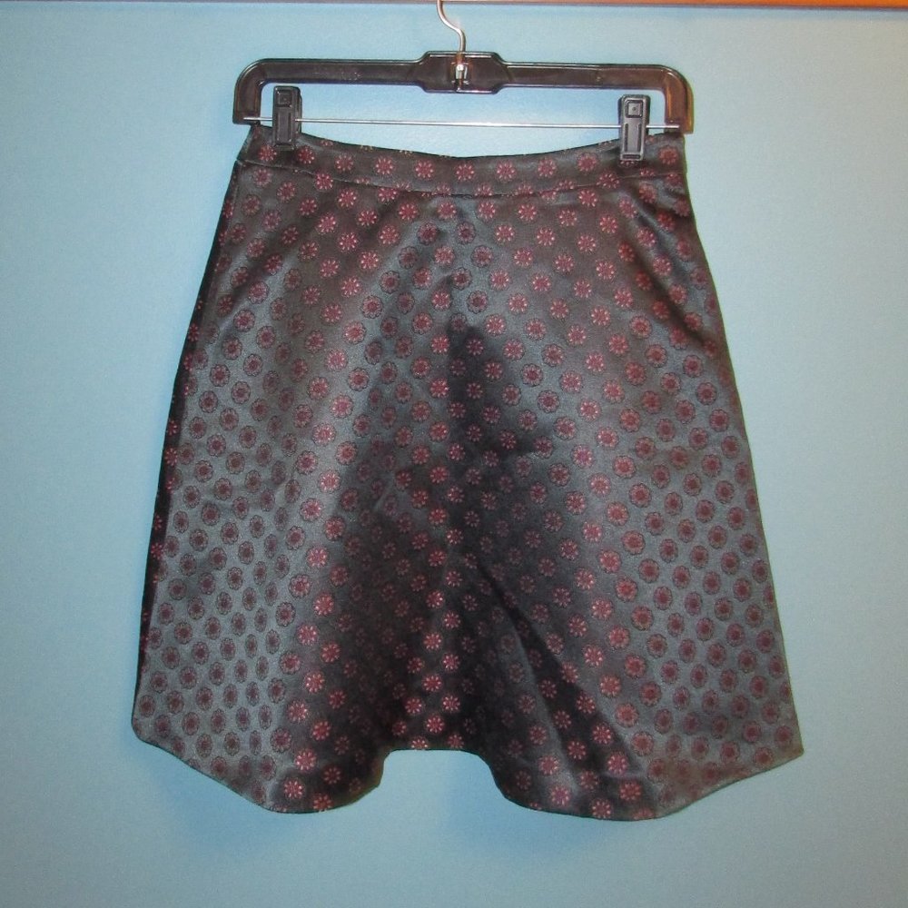 *5 for $25 Bundle Option* Loft embroidered short skirt